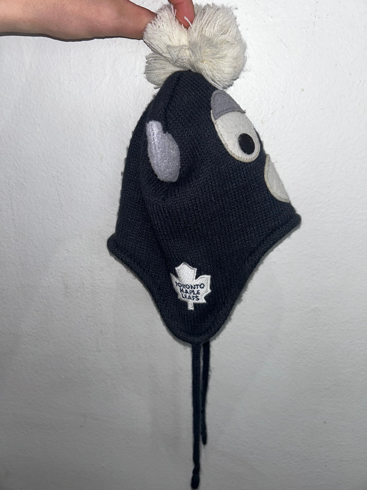 Leafs monster toque 2-4y