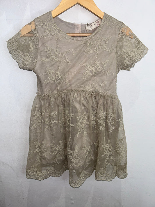 Beige fancy dress 5-7y