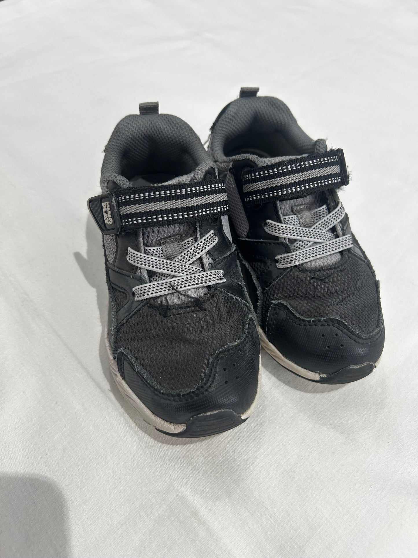 C8.5 Stride Rite grey runners