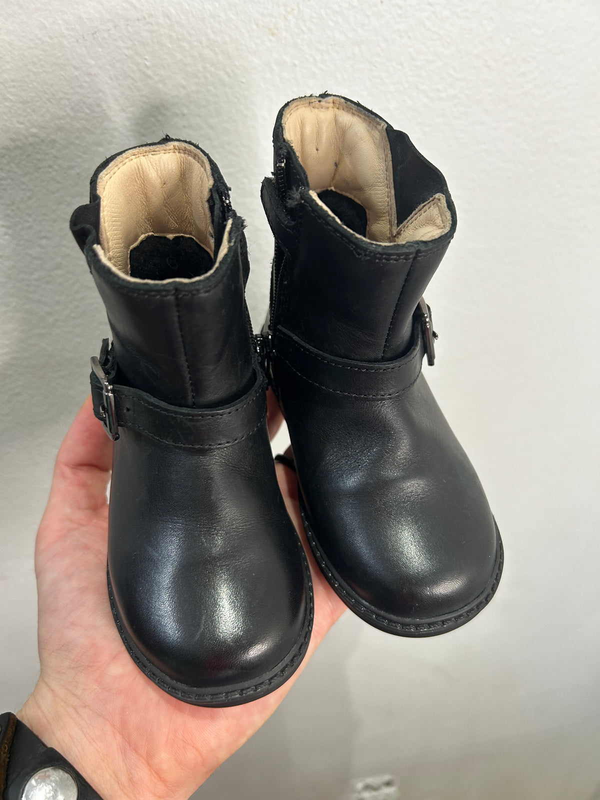 C6 Geox boots