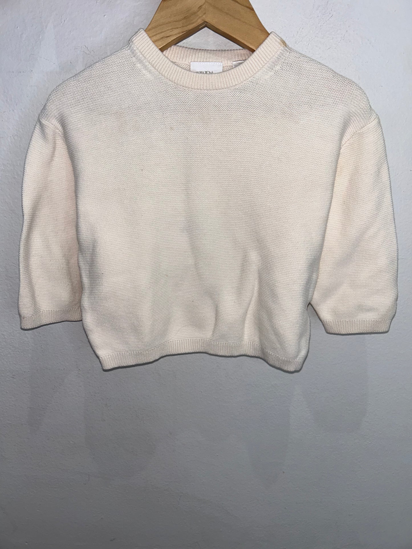 Cream knit sweater 12-18m