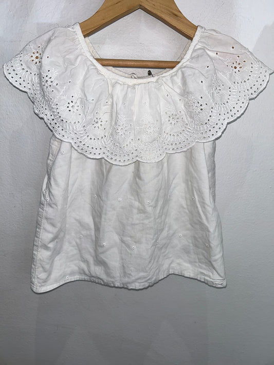 White eyelet blouse 6-7y