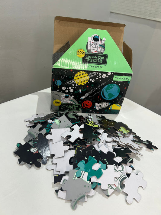 Mudpuppy glow in the dark puzzle 100 pieces