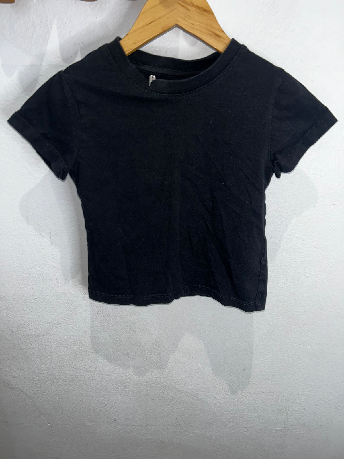 Black tee 18-24m
