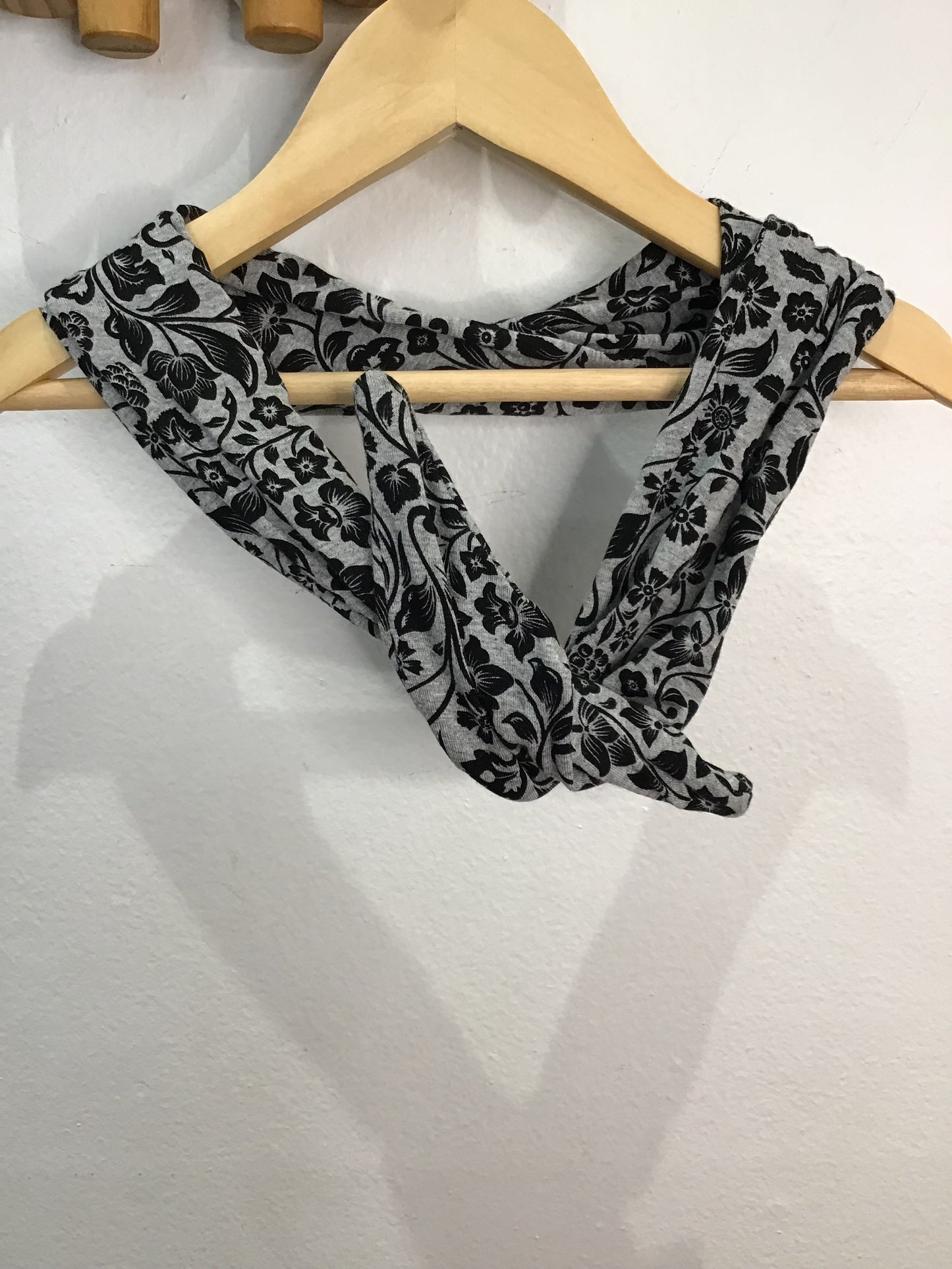 Two pack wire headbands- adjustable size