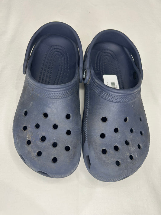 Y2 navy Crocs