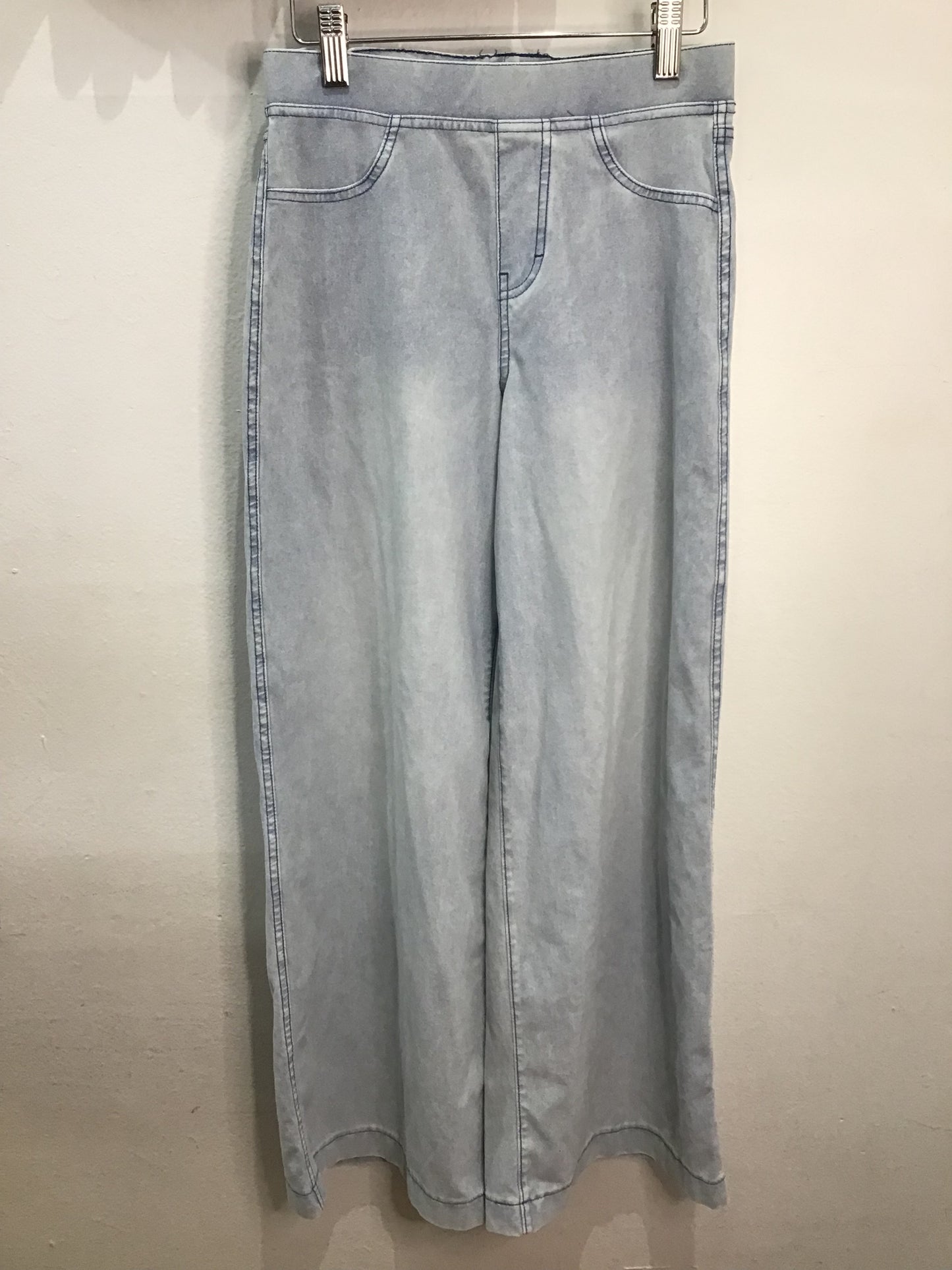 Wide leg jeggings 11-12y NEW