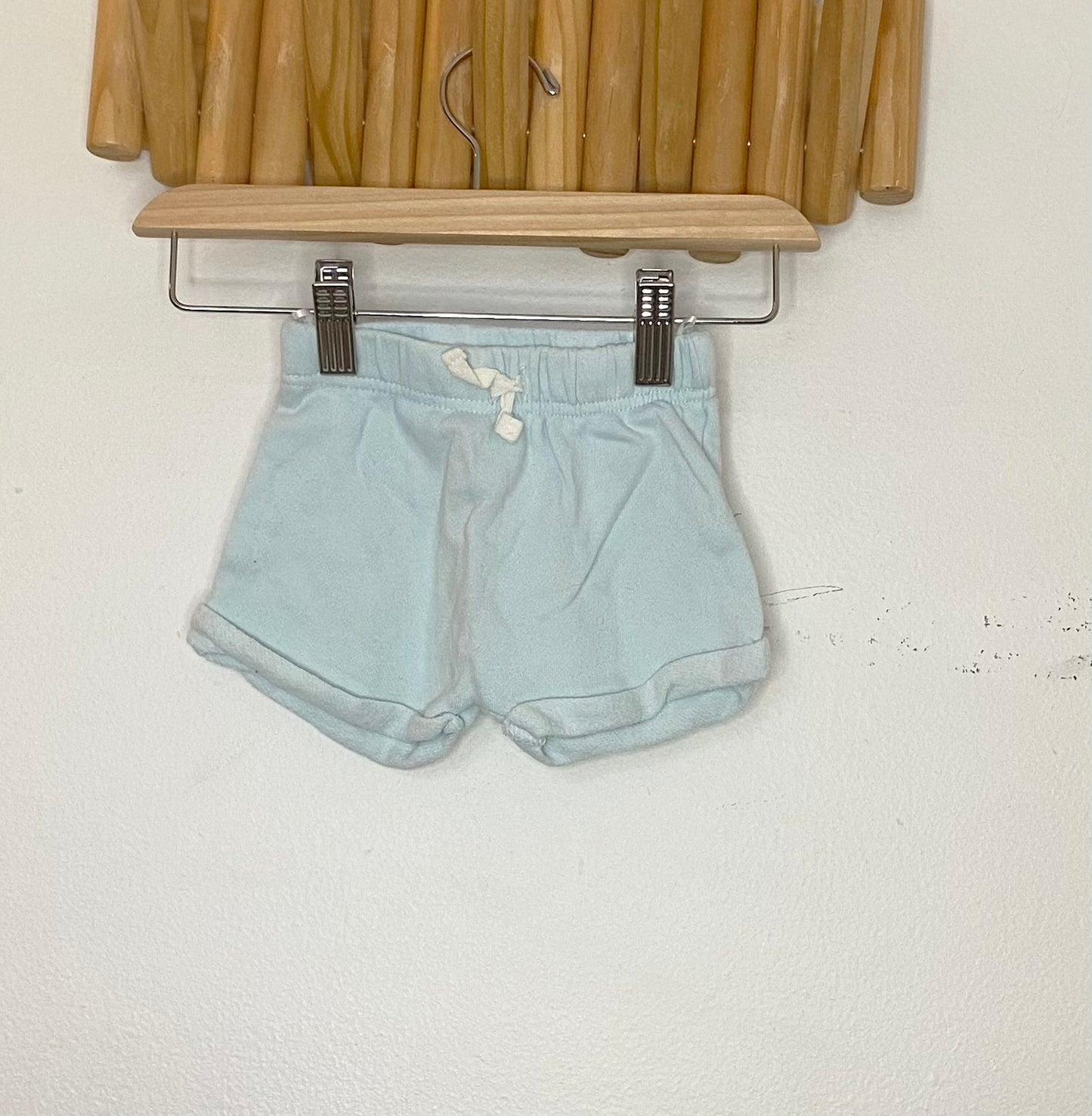 Light blue shorts 3-6m