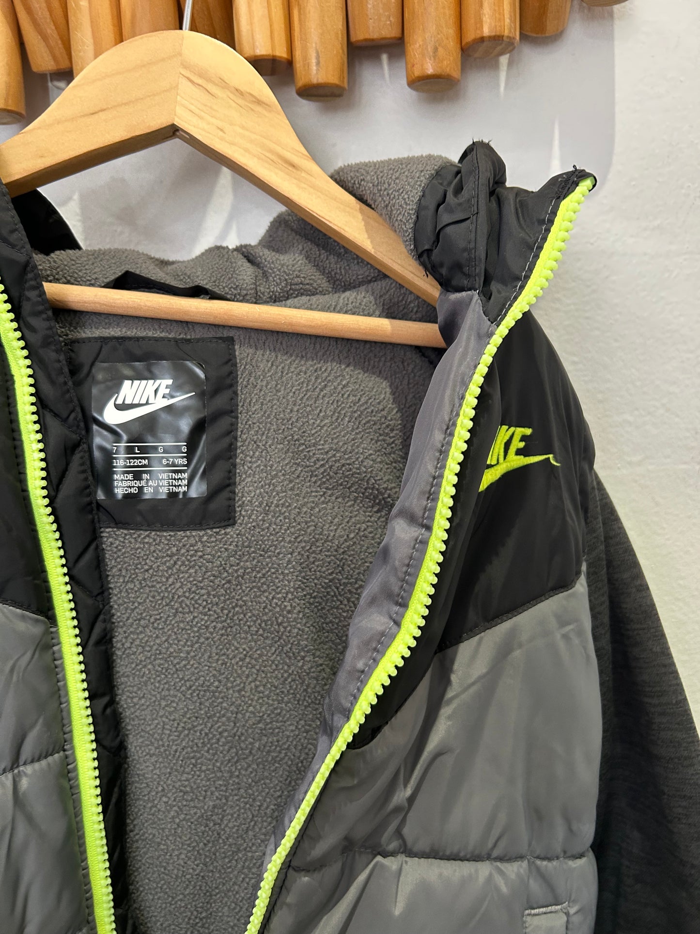 Nike puffer vest jacket 7-8y