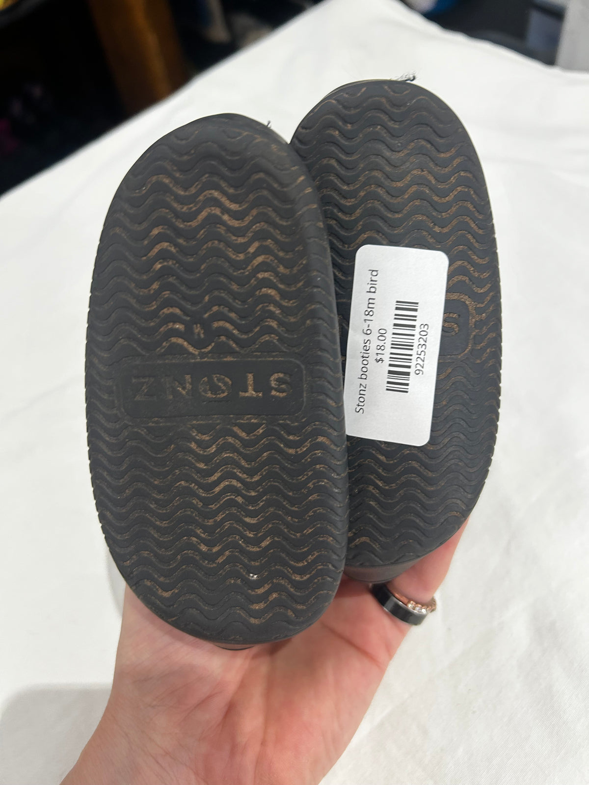 Stonz booties 6-18m bird
