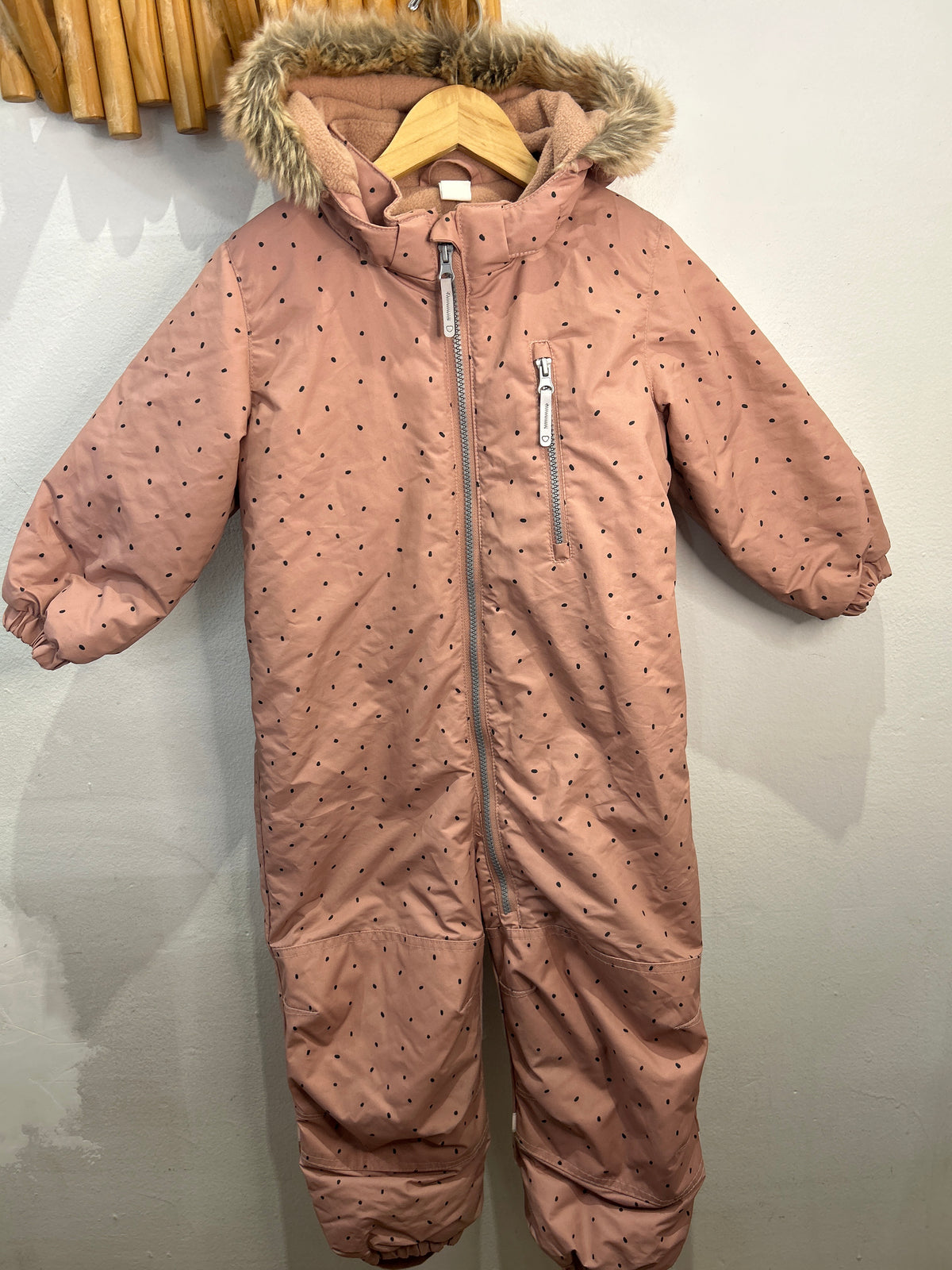 Pink dots snowsuit 3-4y