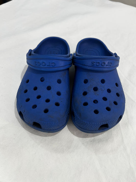 C13 royal blue Crocs