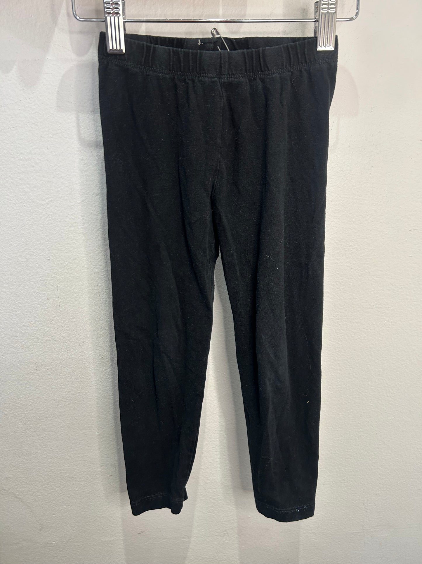 Black leggings 4y