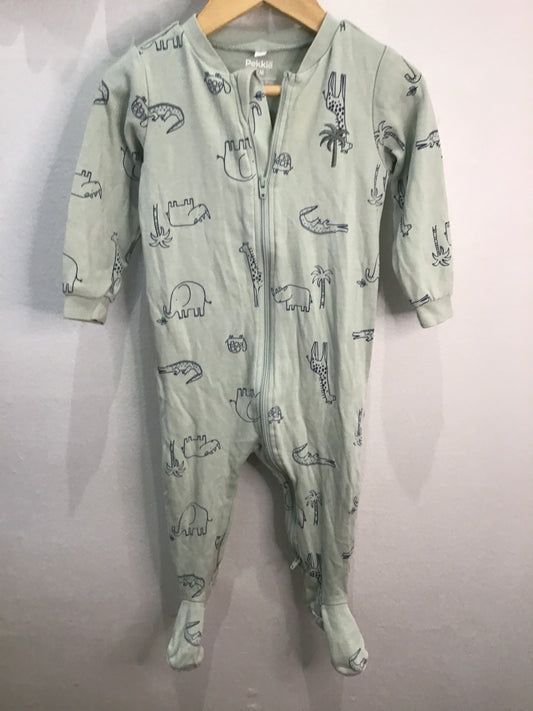 Sleeper light green animals 12m