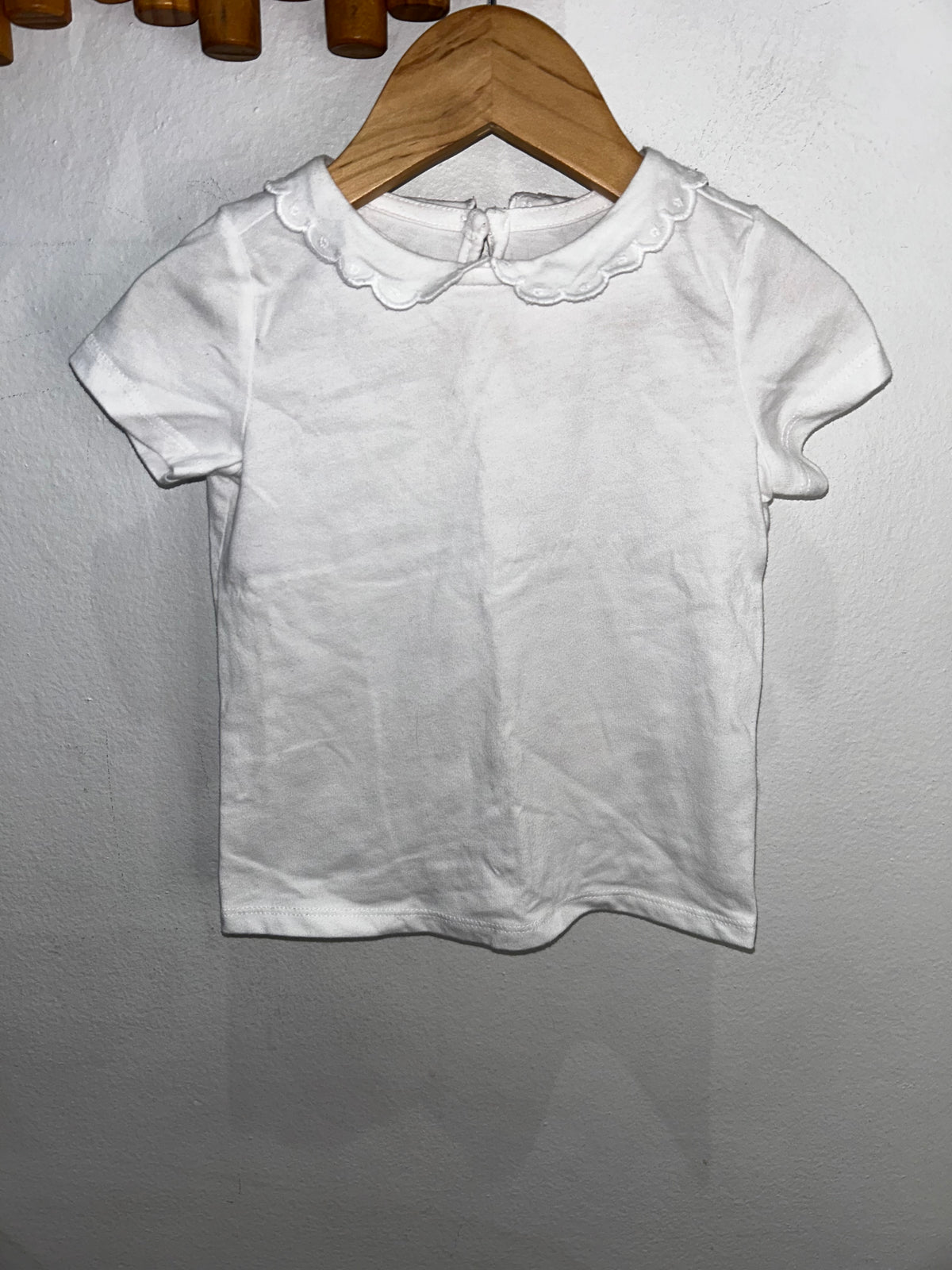 White collar tee 18m