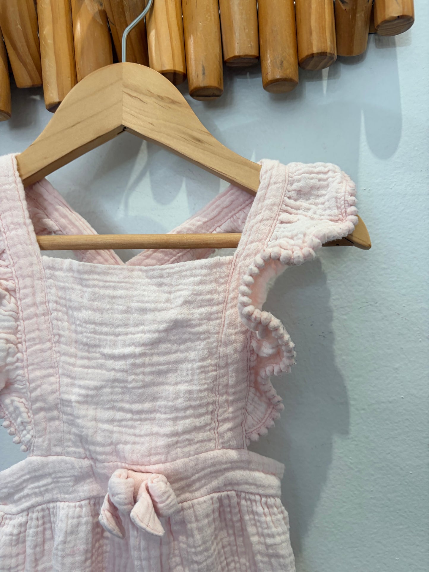 Frilly pink texture romper 24m