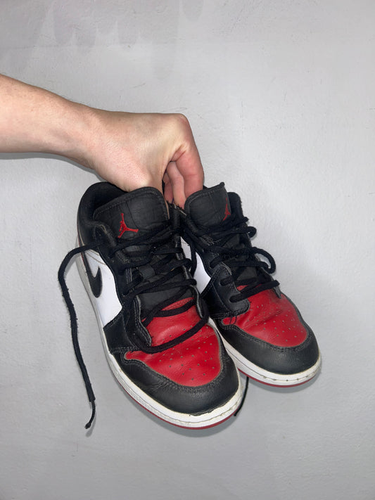 Y5 black and red Nikes