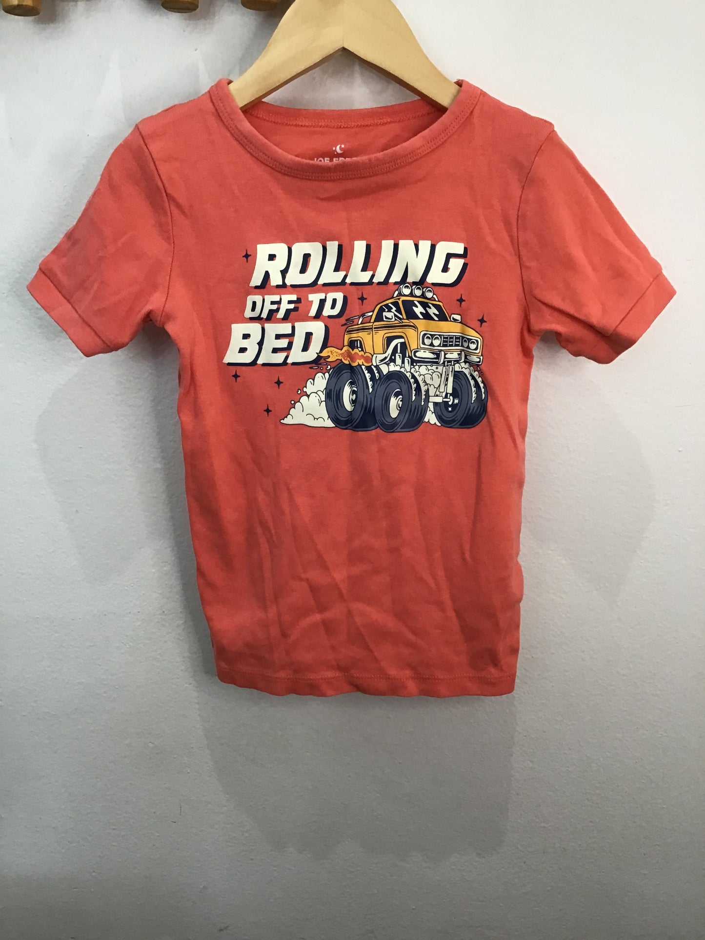 Pyjamas rolling to bed (mixed set) 5y