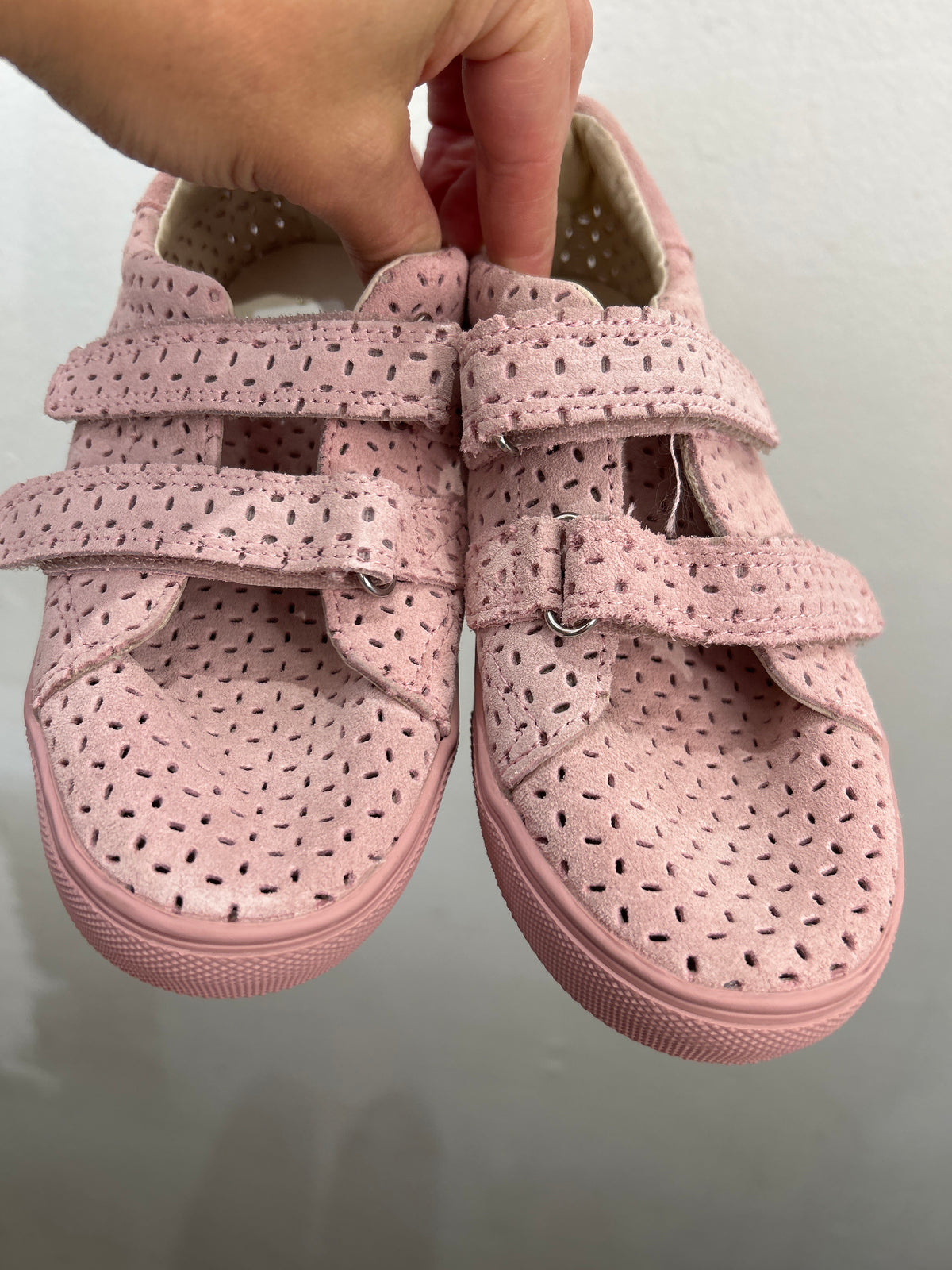 Y3 pink Akid shoes