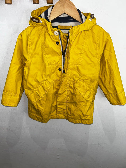 Yellow raincoat 2y*