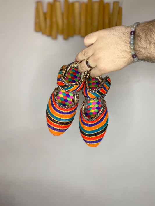 C7 colourful knit sandals