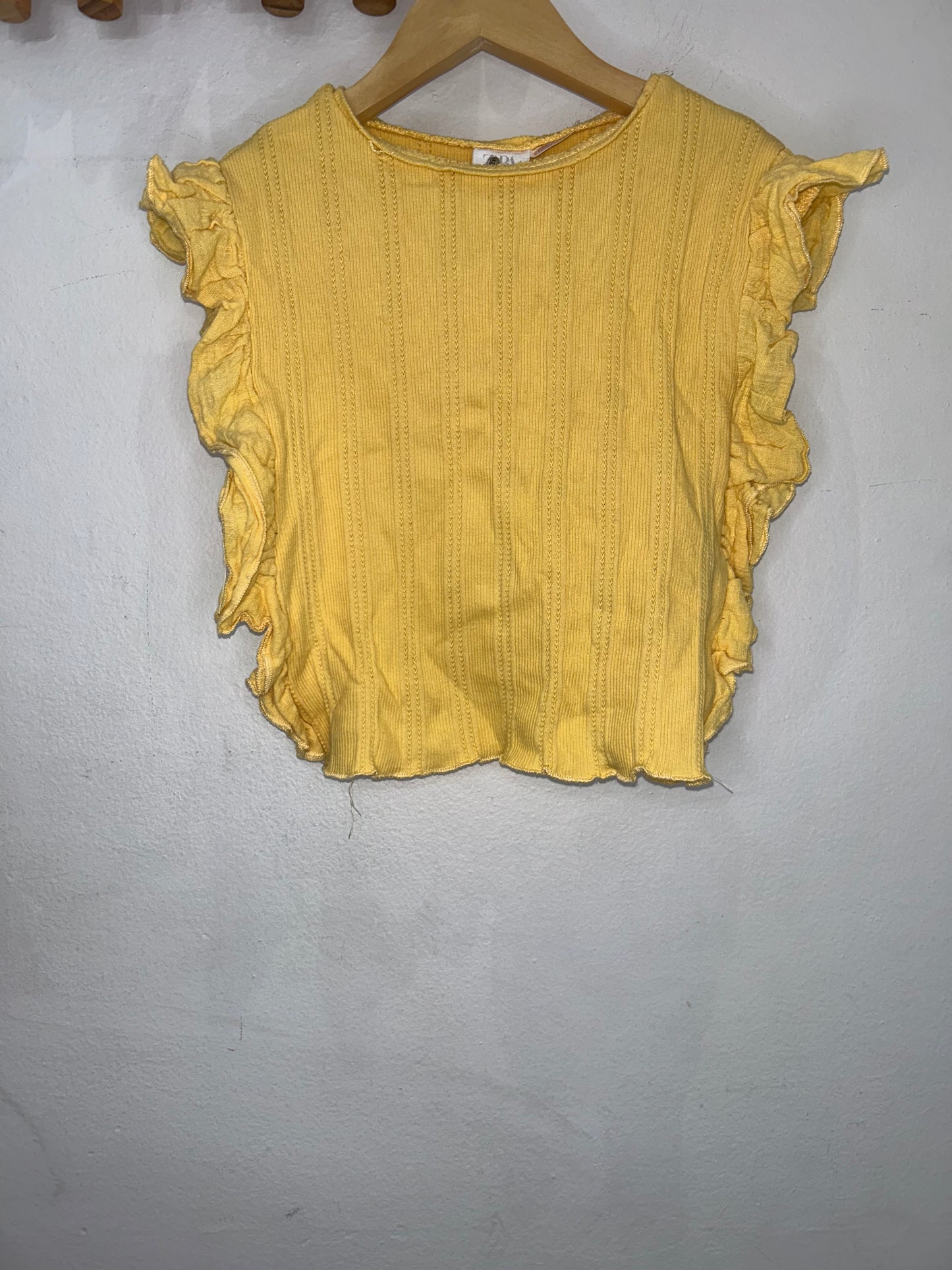 Yellow textured tee 2-3y