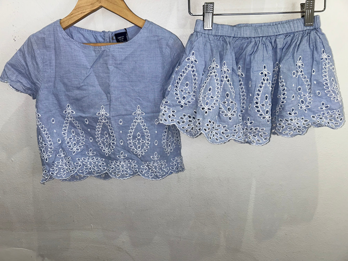 Blue eyelet skirt set 4-5y