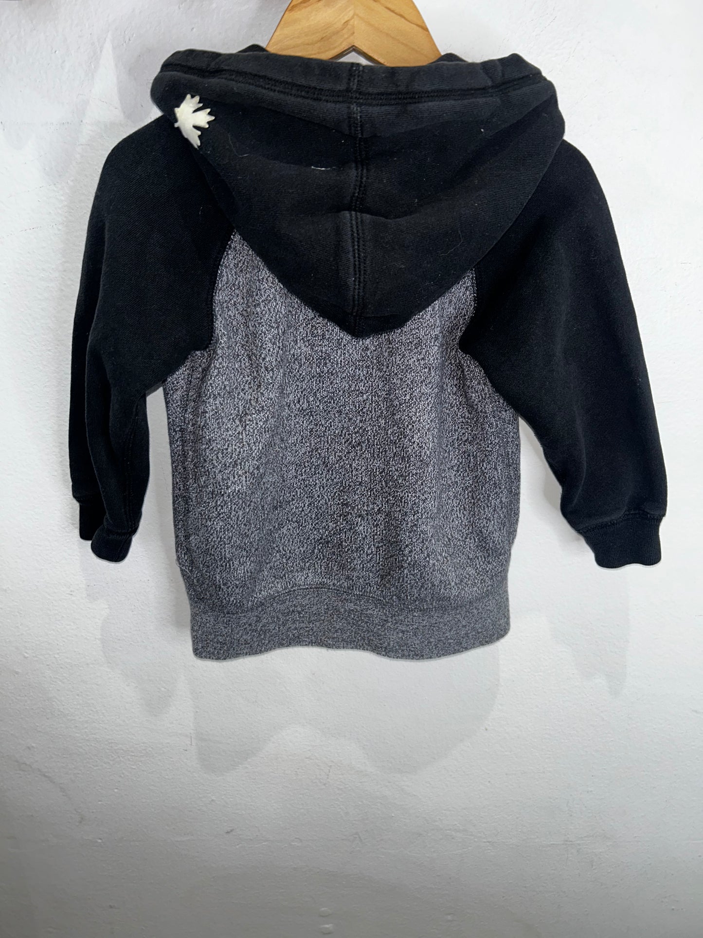 Roots grey and black sweatshirt 3y