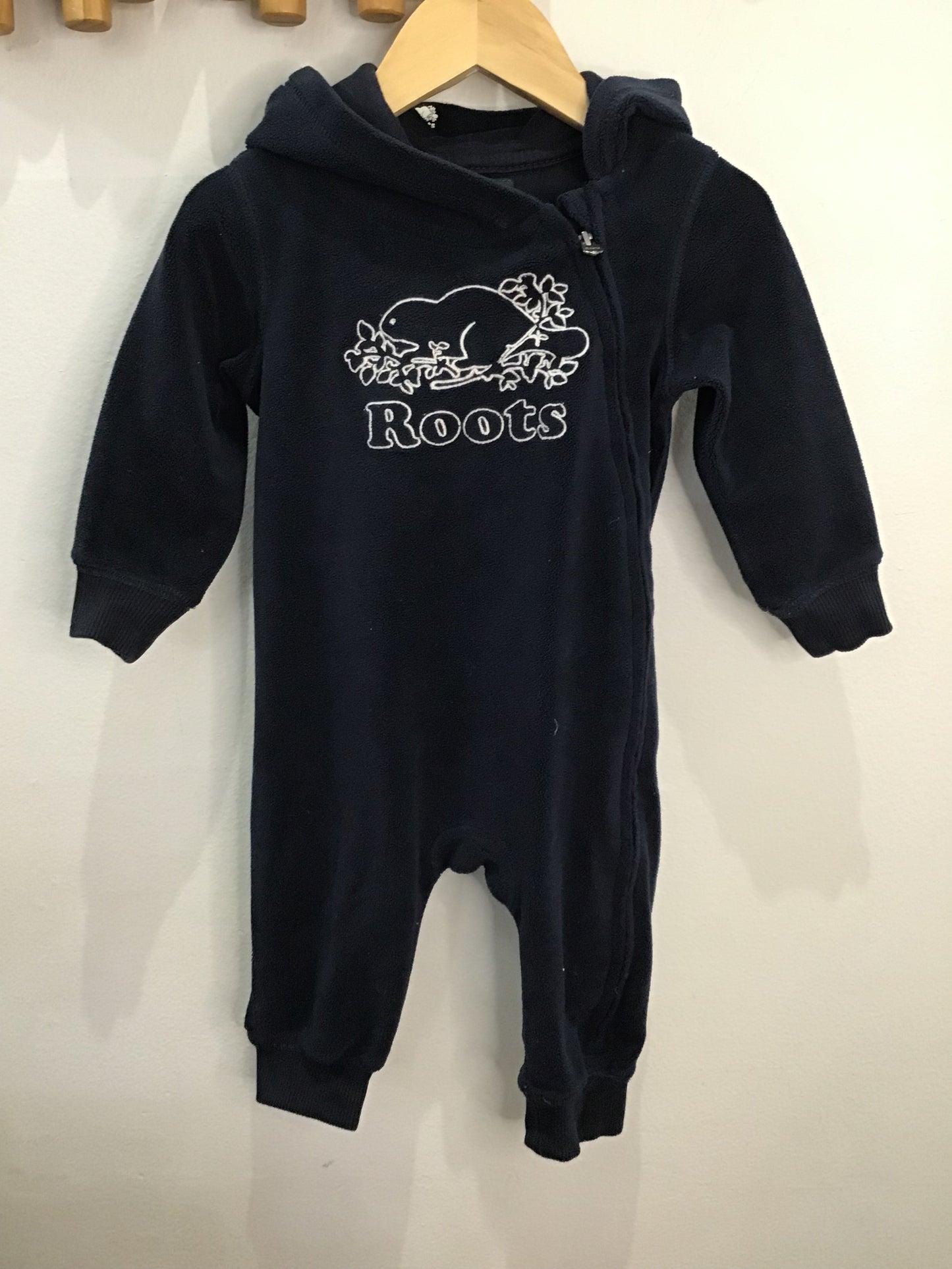 Fleecy navy Roots romper 6-12m