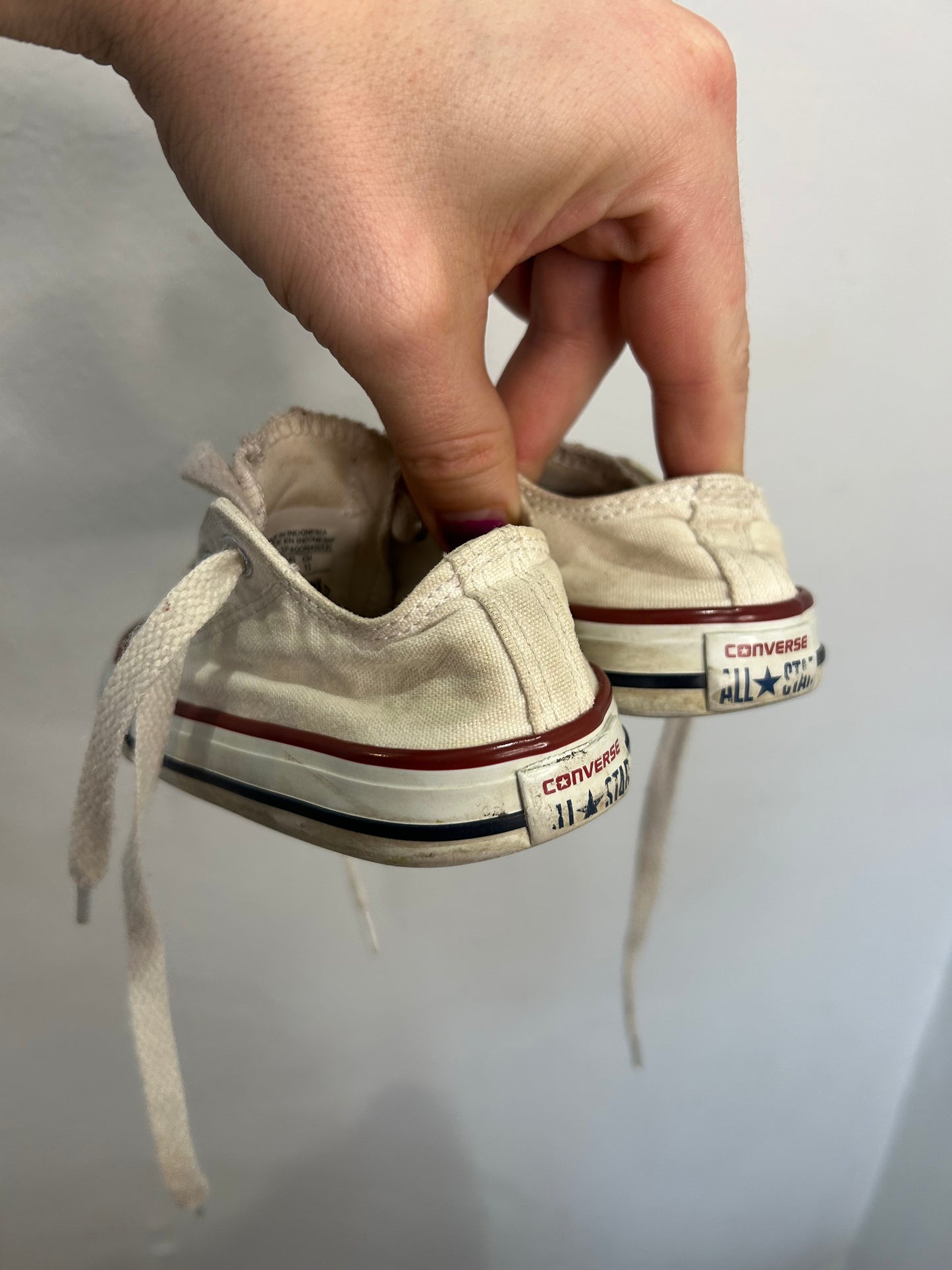C6 white Converse