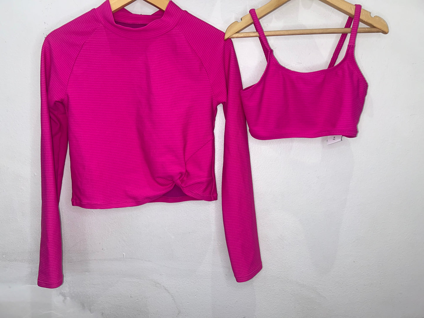 Hot pink rashguard and bikini set 8-9y