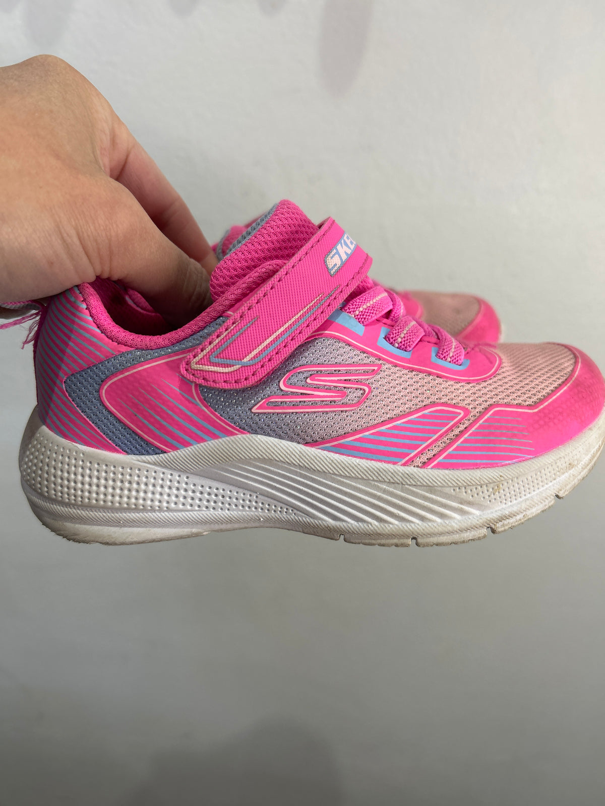 C9 pink Skechers