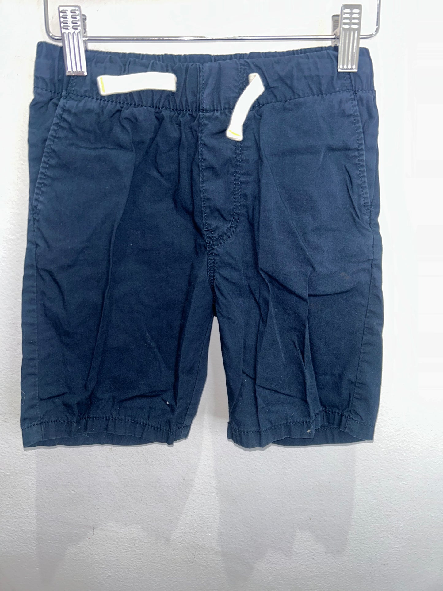 Navy shorts 7y