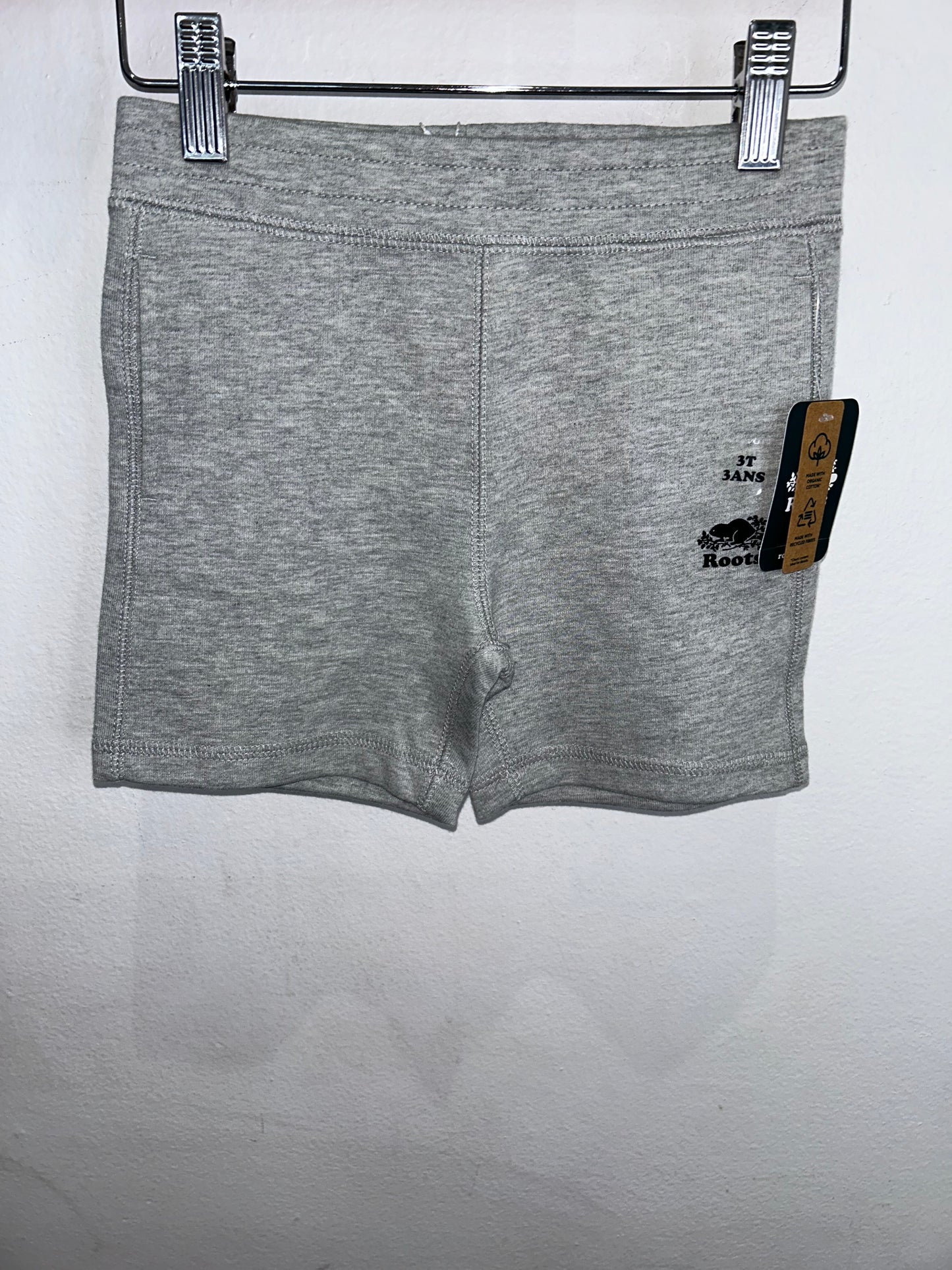 Roots grey shorts 3y NEW