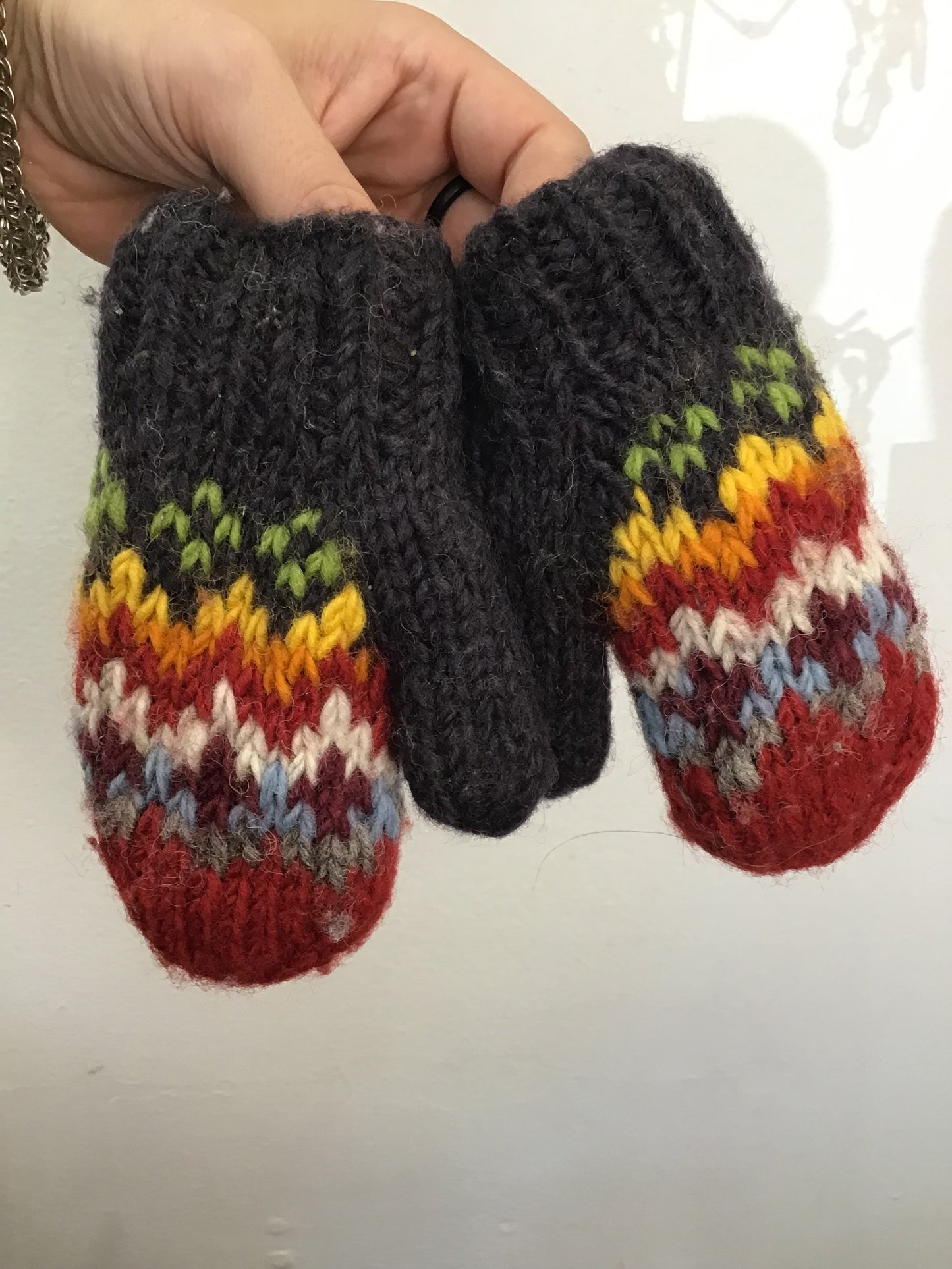 Knitts mitts 2-4y