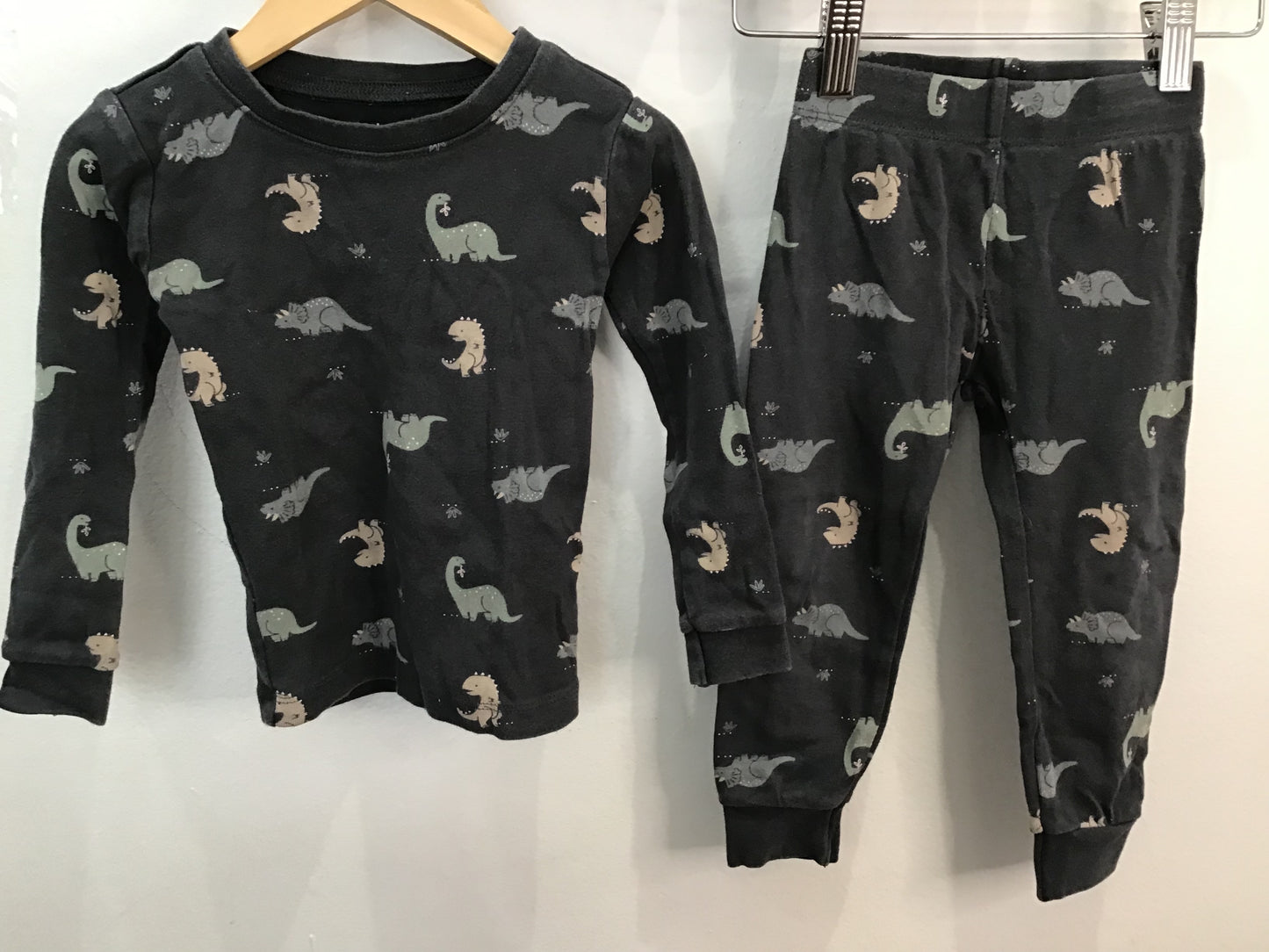 Grey dino pyjamas 2y*