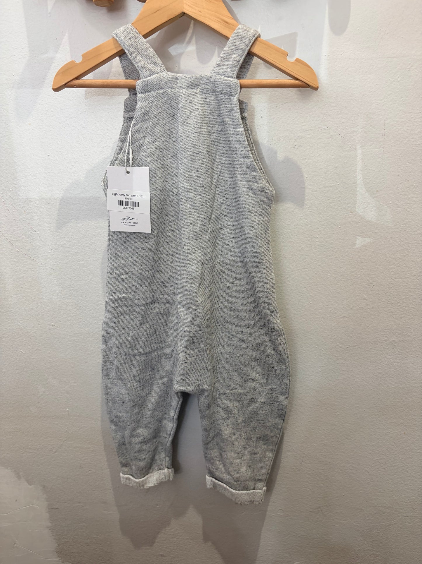 Light grey romper 6-12m