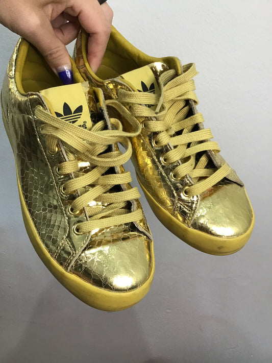 C6.5 Adidas Jeremy Scott gold sneakers