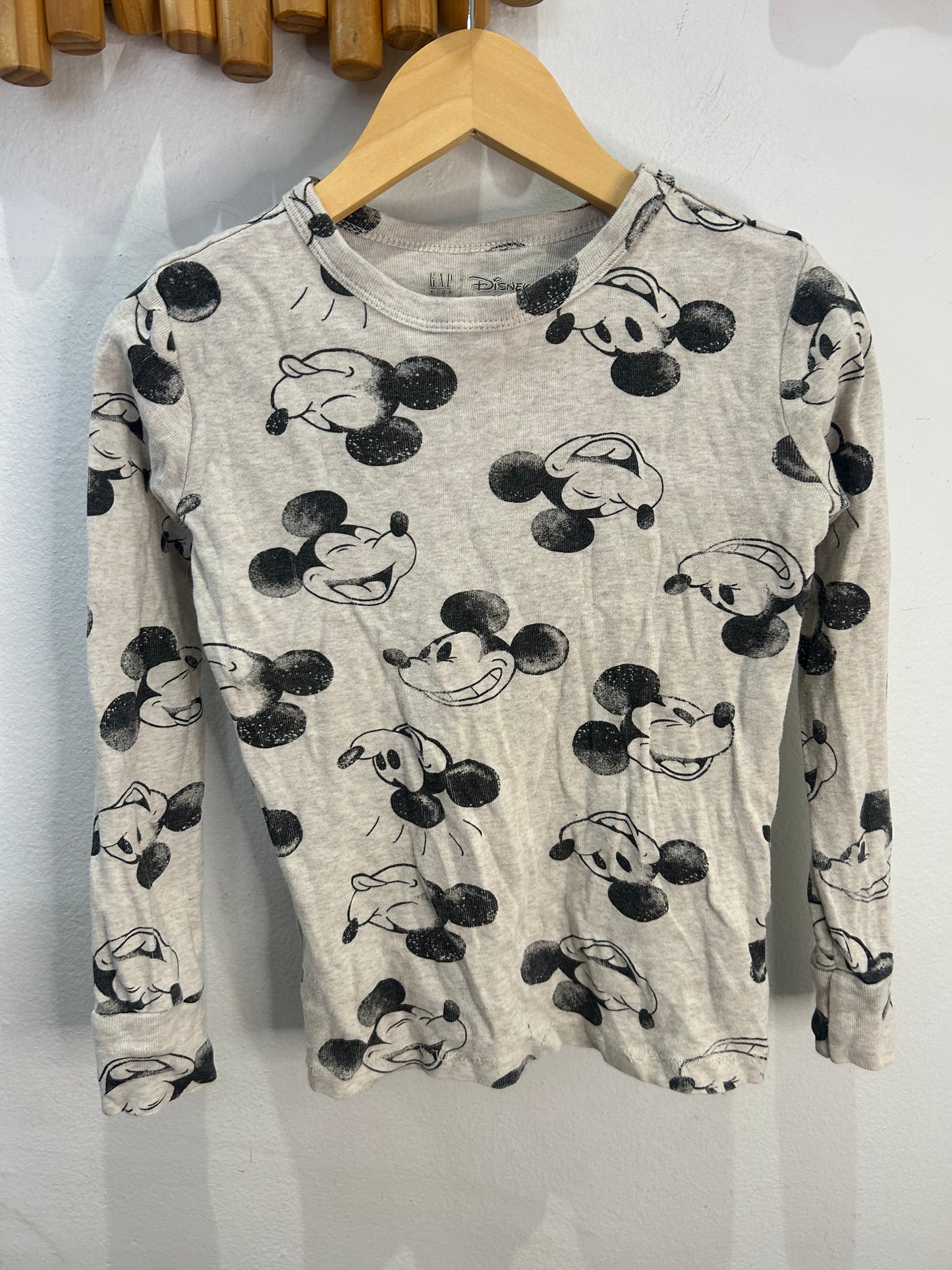 Mickey pyjamas 8y