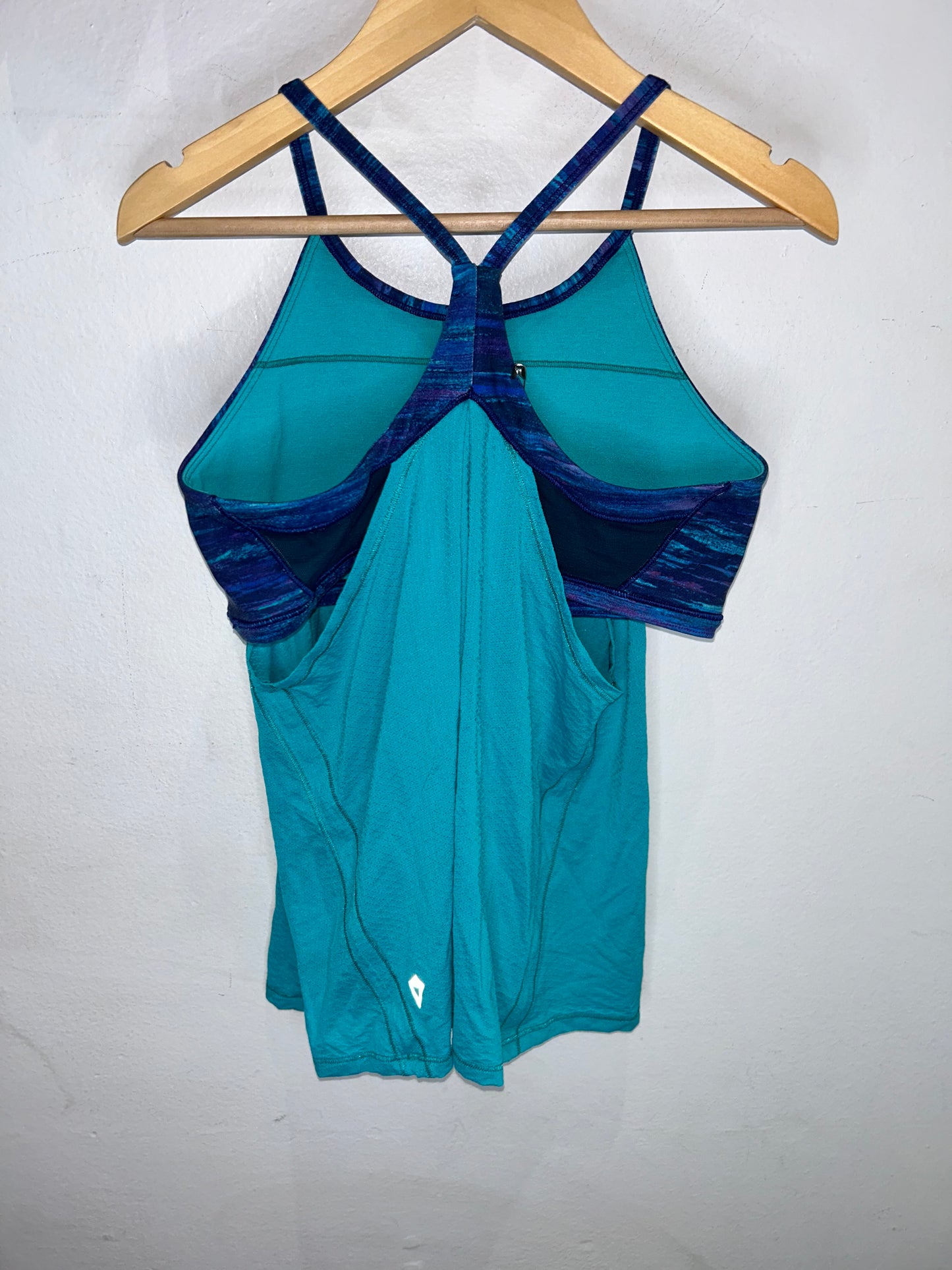 Ivivvva teal tanktop w built in bra 12y