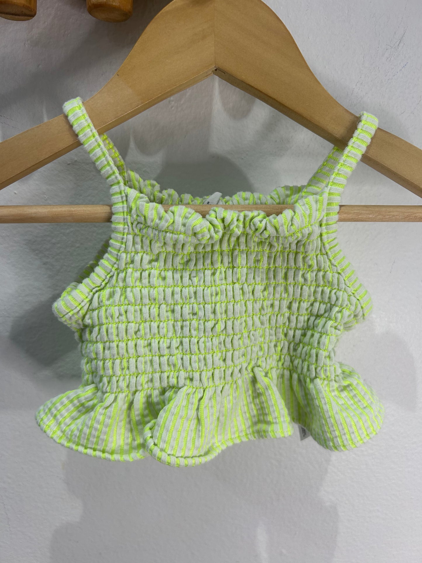 Neon smocked shorts set 3-6m