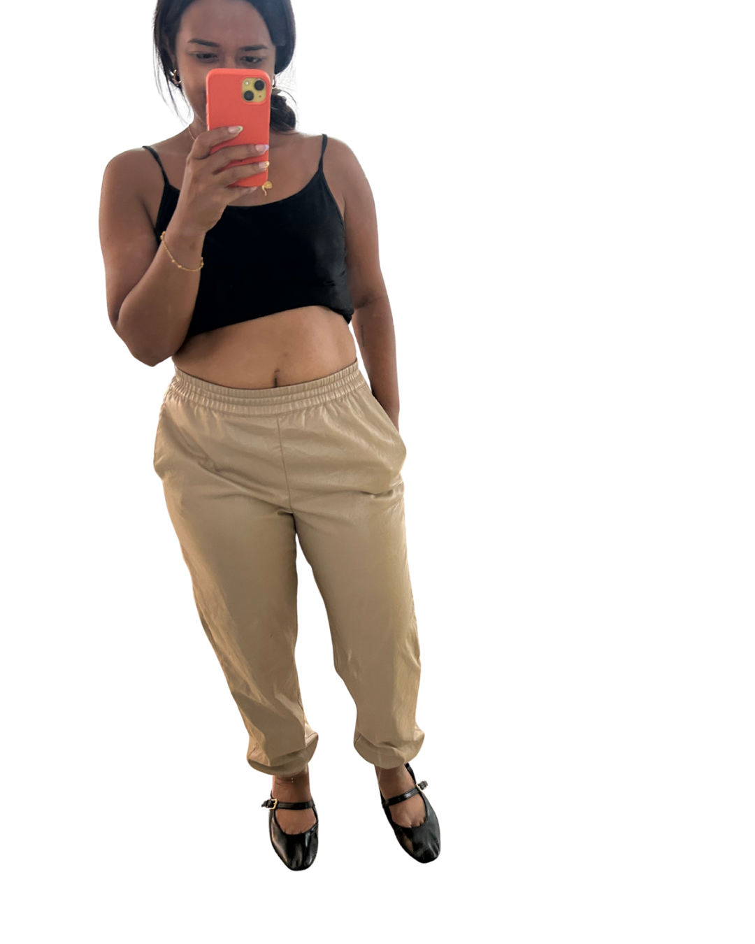 Faux leather joggers (one pinhole peel) M