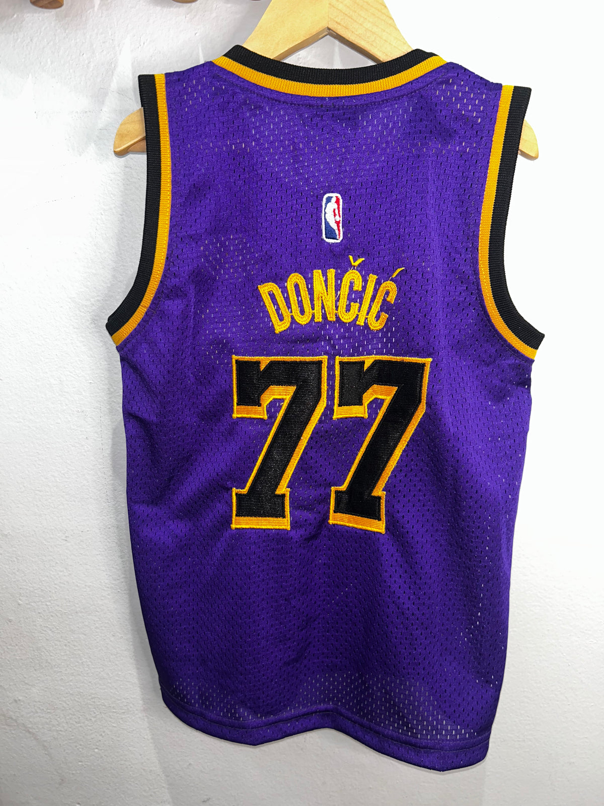 Luka Donkic Laker jersey 4y