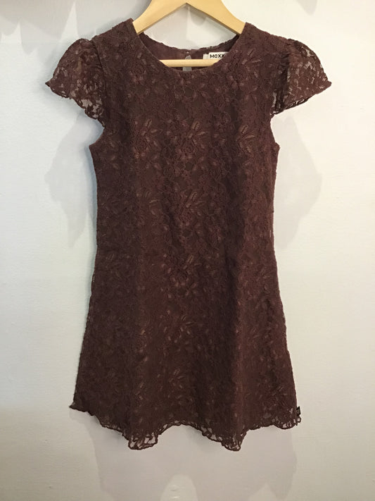 Chocolate lace dress 6-7y