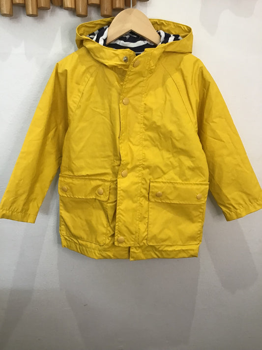 Yellow raincoat 3y