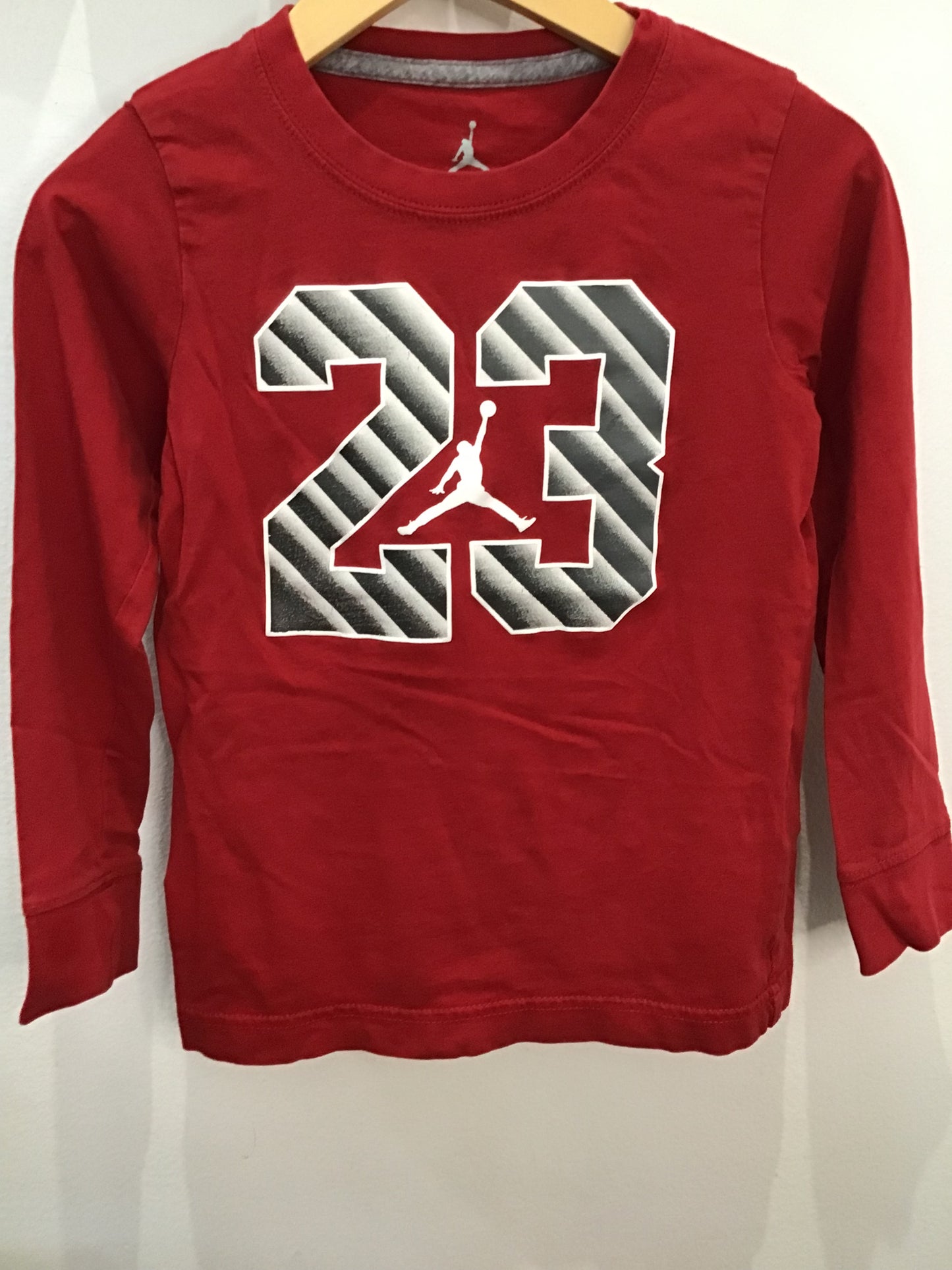 Tee number 23 6y