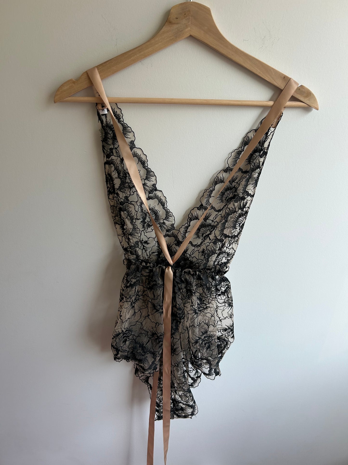 Lacy babydoll lingerie NEW M