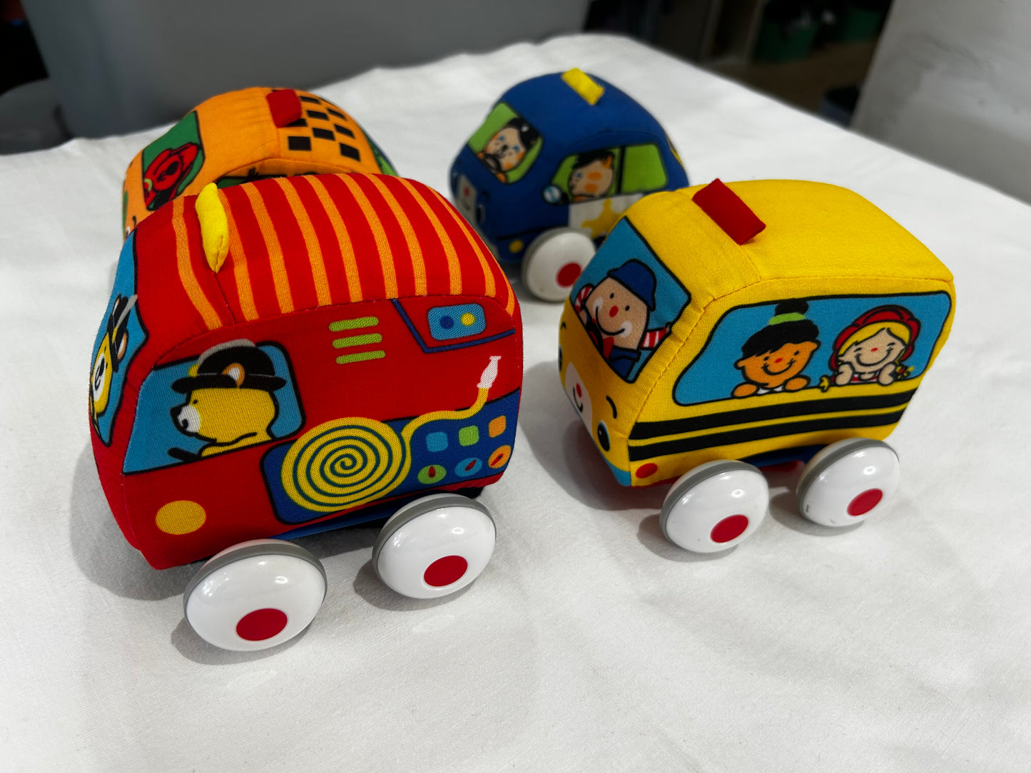Material cars set of 4