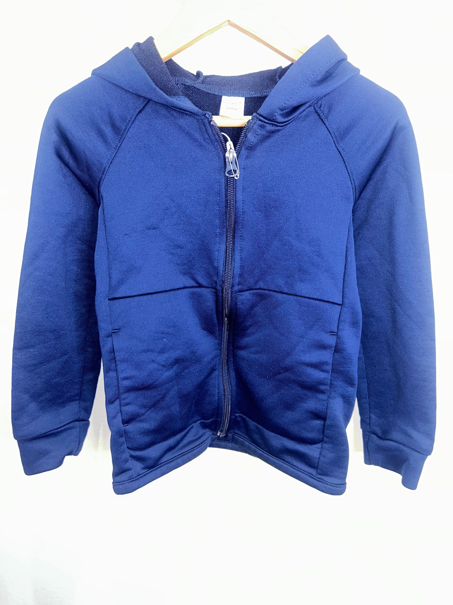 Blue activewear sweatshirt 6y