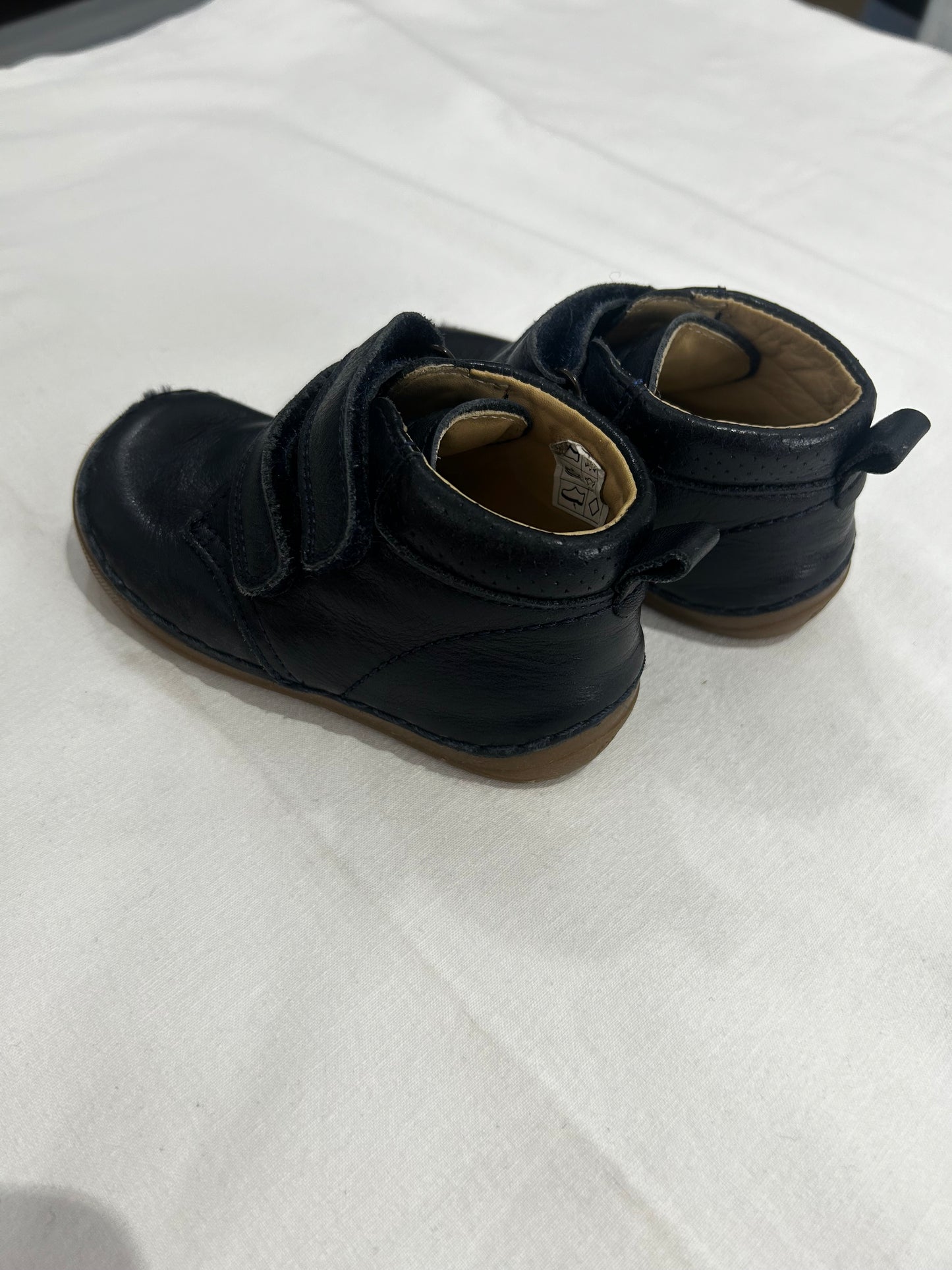 C5.5 leather shoes